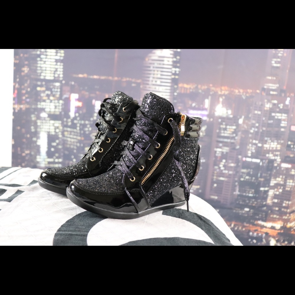 LADIES WEDGE SNEAKERS 😍 - Picture 2 of 7